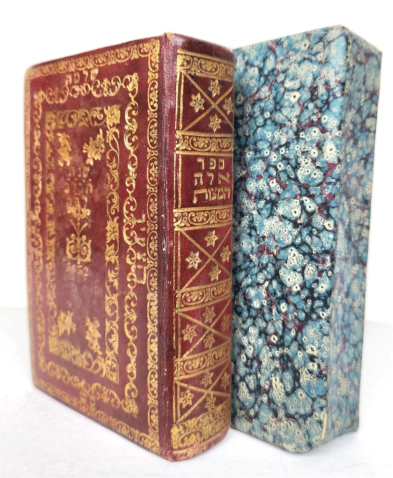 1727 BEAUTIFUL BINDING antique TORAH COMMENTARIES Judaica
