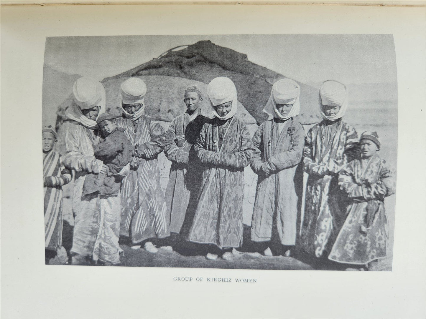 1898 THROUGH ASIA by SVEN HEDIN antique ILLUSTRATED w/ 300 PICTURES 2 volumes