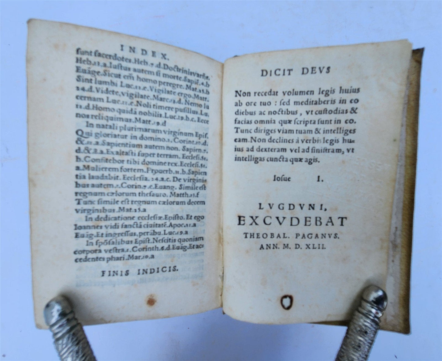 1543 BIBLE in LATIN NEW TESTAMENT antique RARE POCKET SIZE BIBLIA VELLUM BINDING
