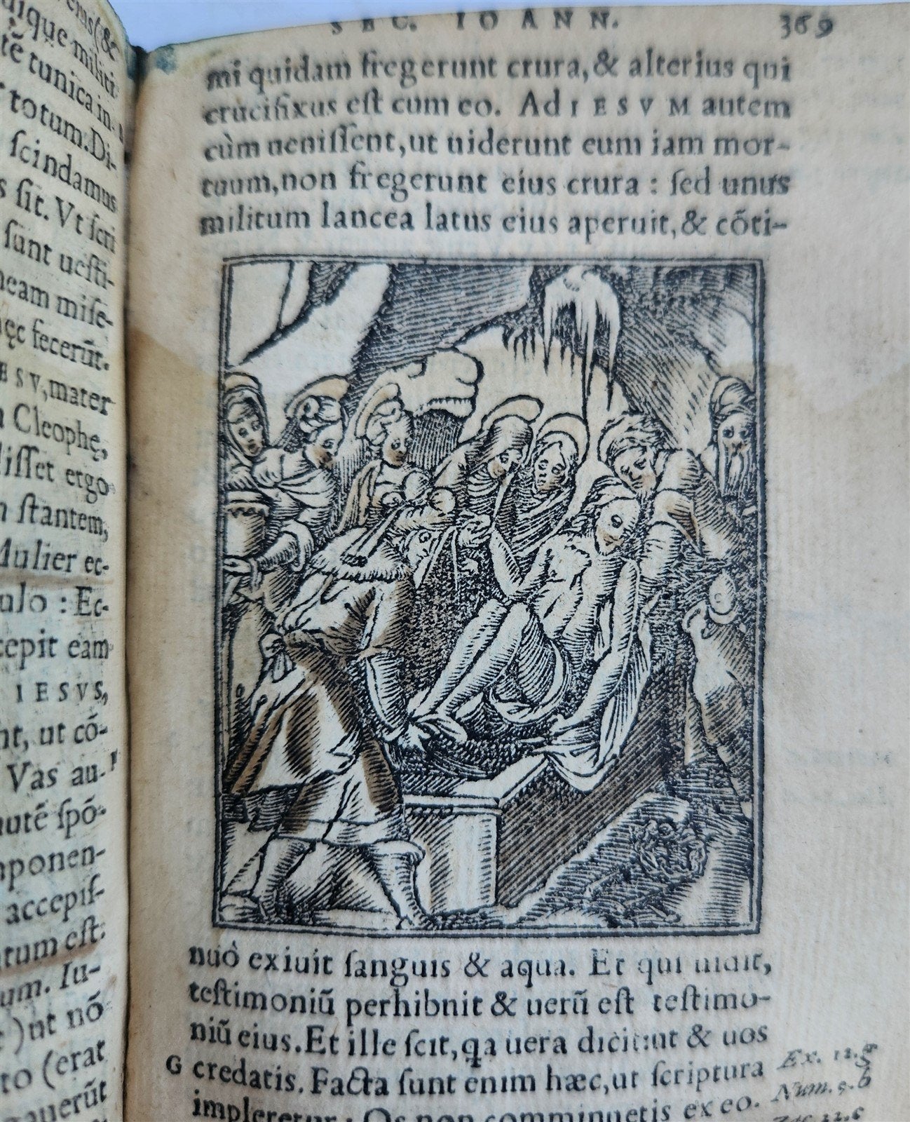 1551 BIBLE in LATIN ILLUSTRATED w/ 108 WOODCUTS antique RARE pocket size VELLUM