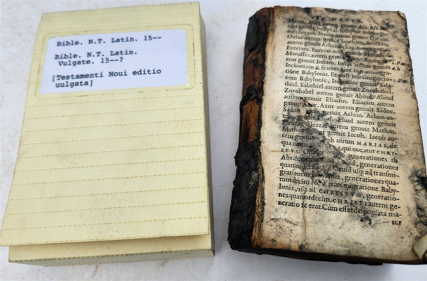 1530s BIBLE in LATIN GRYPHIUS ILLUSTRATED antique RARE pocket size