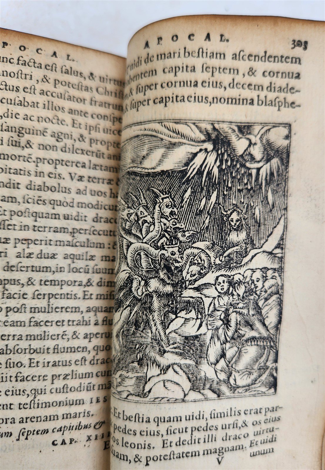 1530s BIBLE in LATIN GRYPHIUS ILLUSTRATED antique RARE pocket size