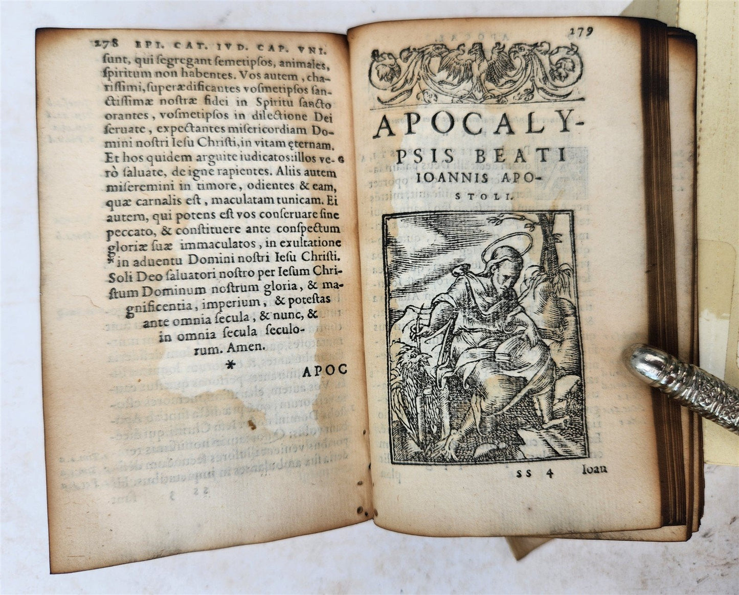 1565 BIBLE in FRENCH ILLUSTRATED antique RARE pocket size LE NOUVEAU TESTAMENT