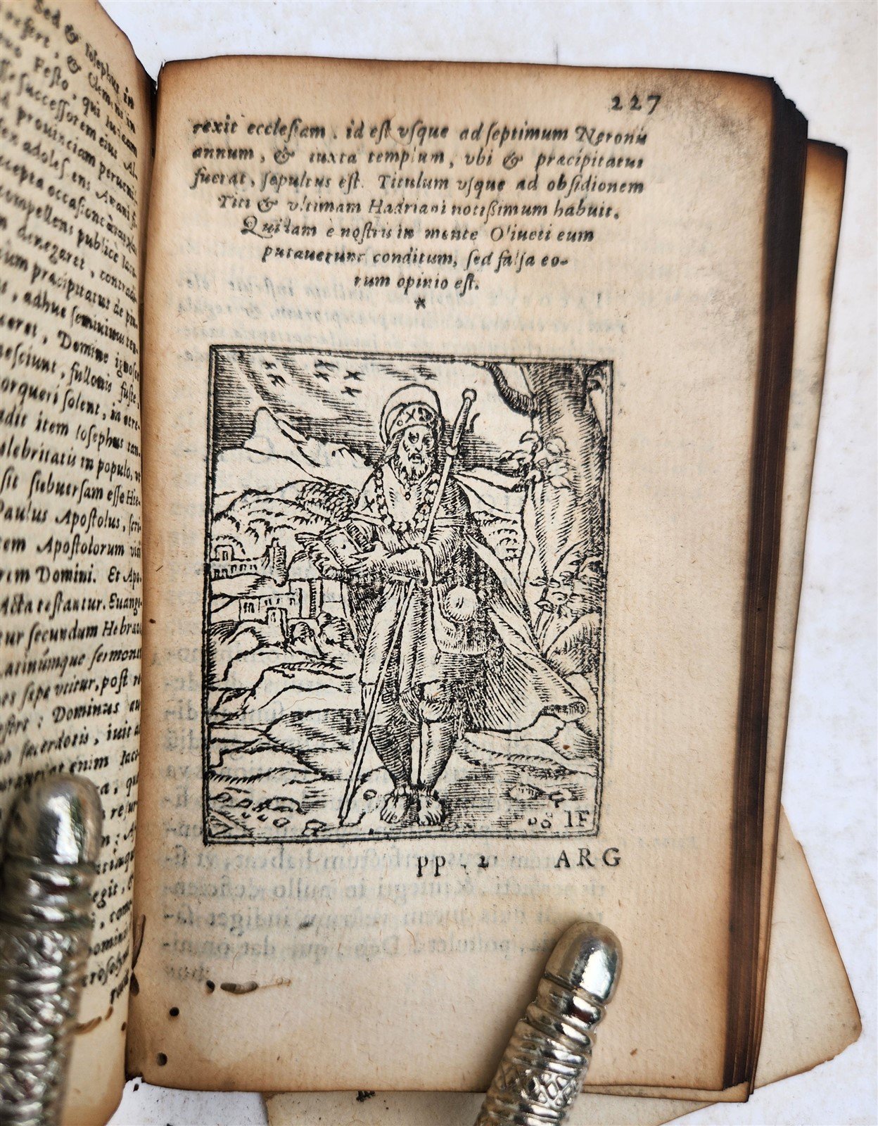 1565 BIBLE in FRENCH ILLUSTRATED antique RARE pocket size LE NOUVEAU TESTAMENT