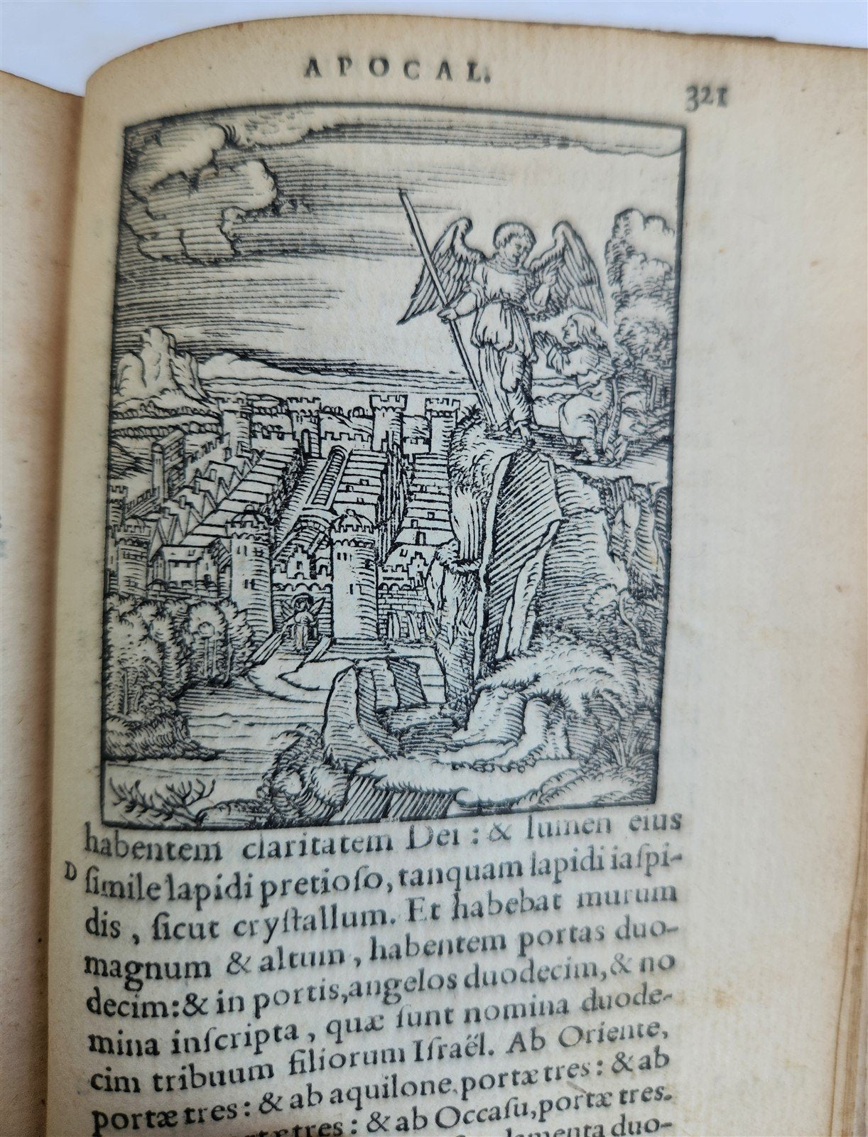 1546 BIBLE in LATIN FULLY ILLUSTRATED antique RARE pocket size NEW TESTAMENT