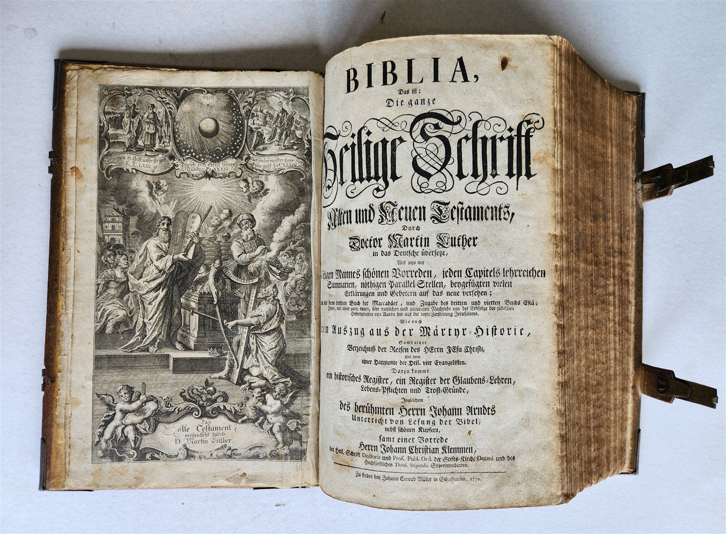 1770 BIBLE in GERMAN antique PIGSKIN FOLIO w/ BRASS FITTINGS illustrated w/ MAPS