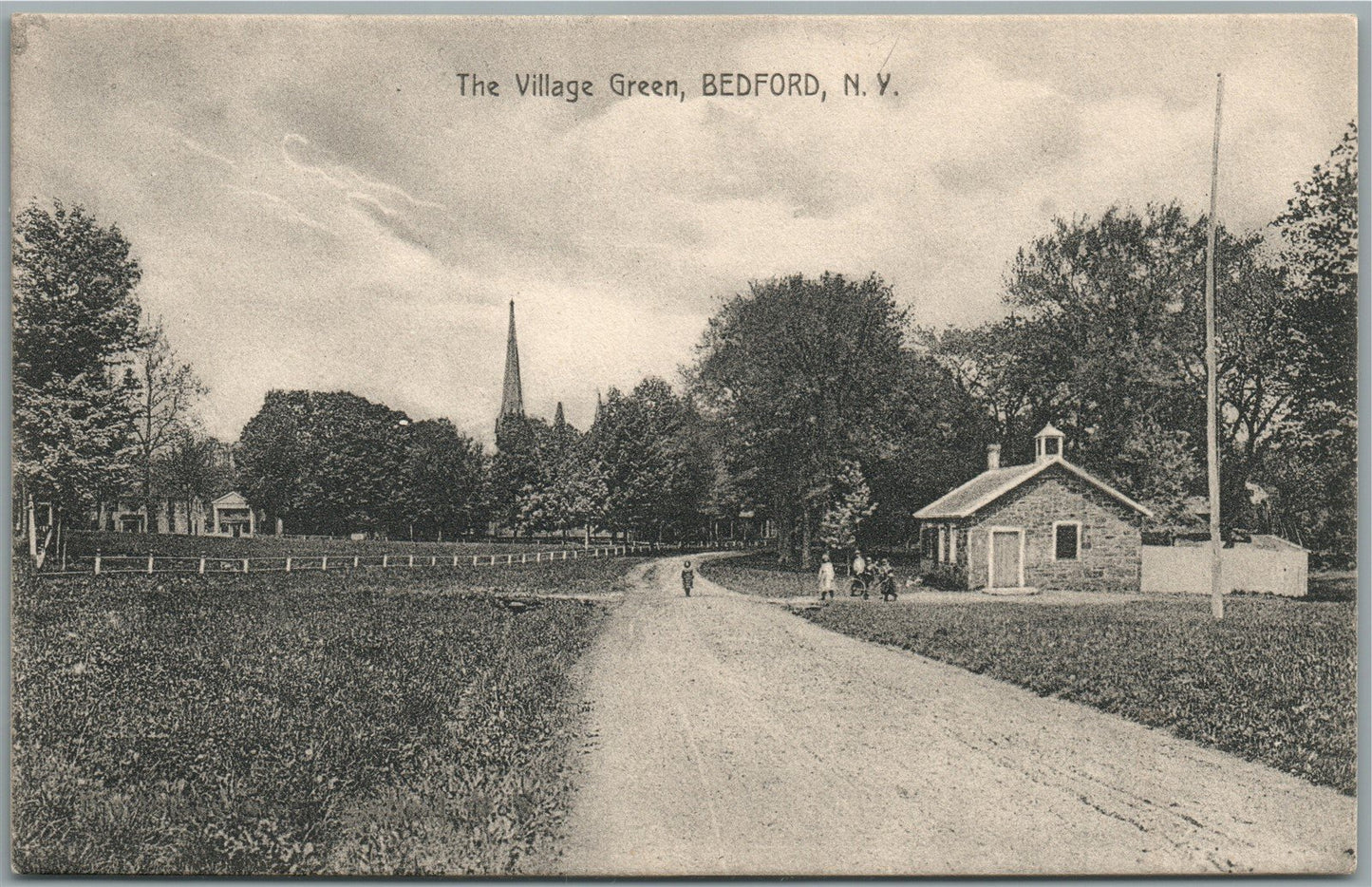 BEDFORD NY THE VILLAGE GREEN ANTIQUE POSTCARD