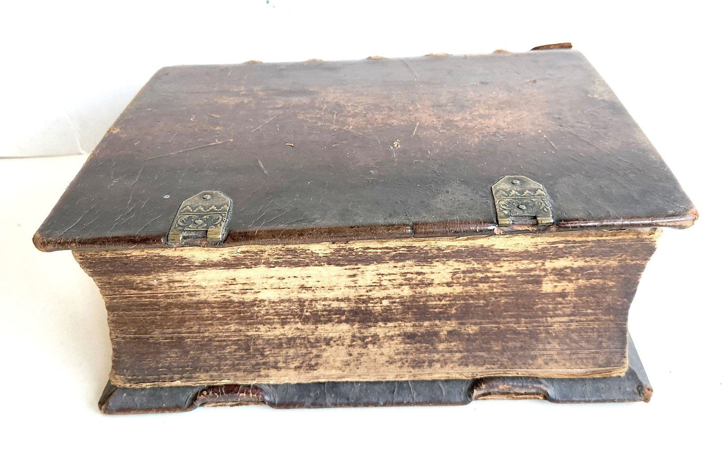 1743 BIBLE in GERMAN by CHRISTOPH SAUR antique RARE Americana