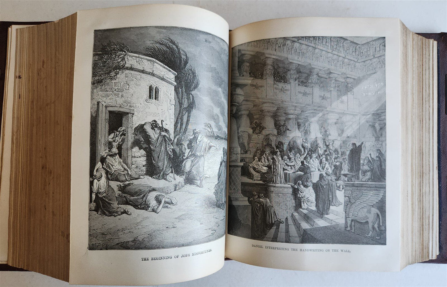 1900 BIBLE in ENGLISH ANTIQUE VICTORIAN MASSIVE FOLIO GUSTAVE DORE ILLUSTRATED