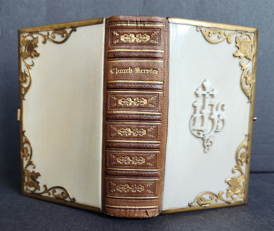 1864 COMMON PRAYER BOOK in ENGLISH antique NICE DECORATIVE BINDING