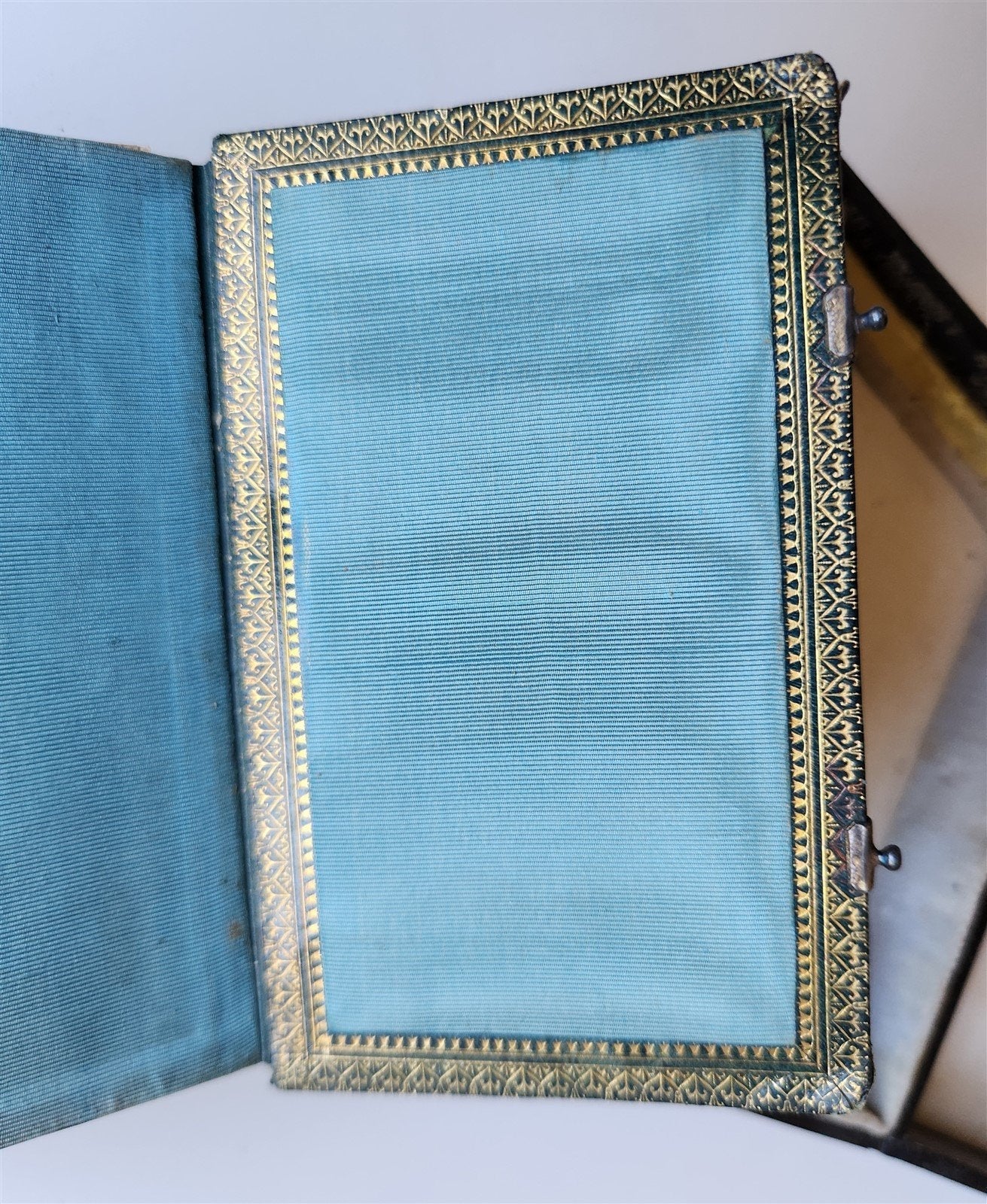 1840s PAROSSIEN ROMAIN antique FRENCH DEVOTIONAL BOOK w/ BOX