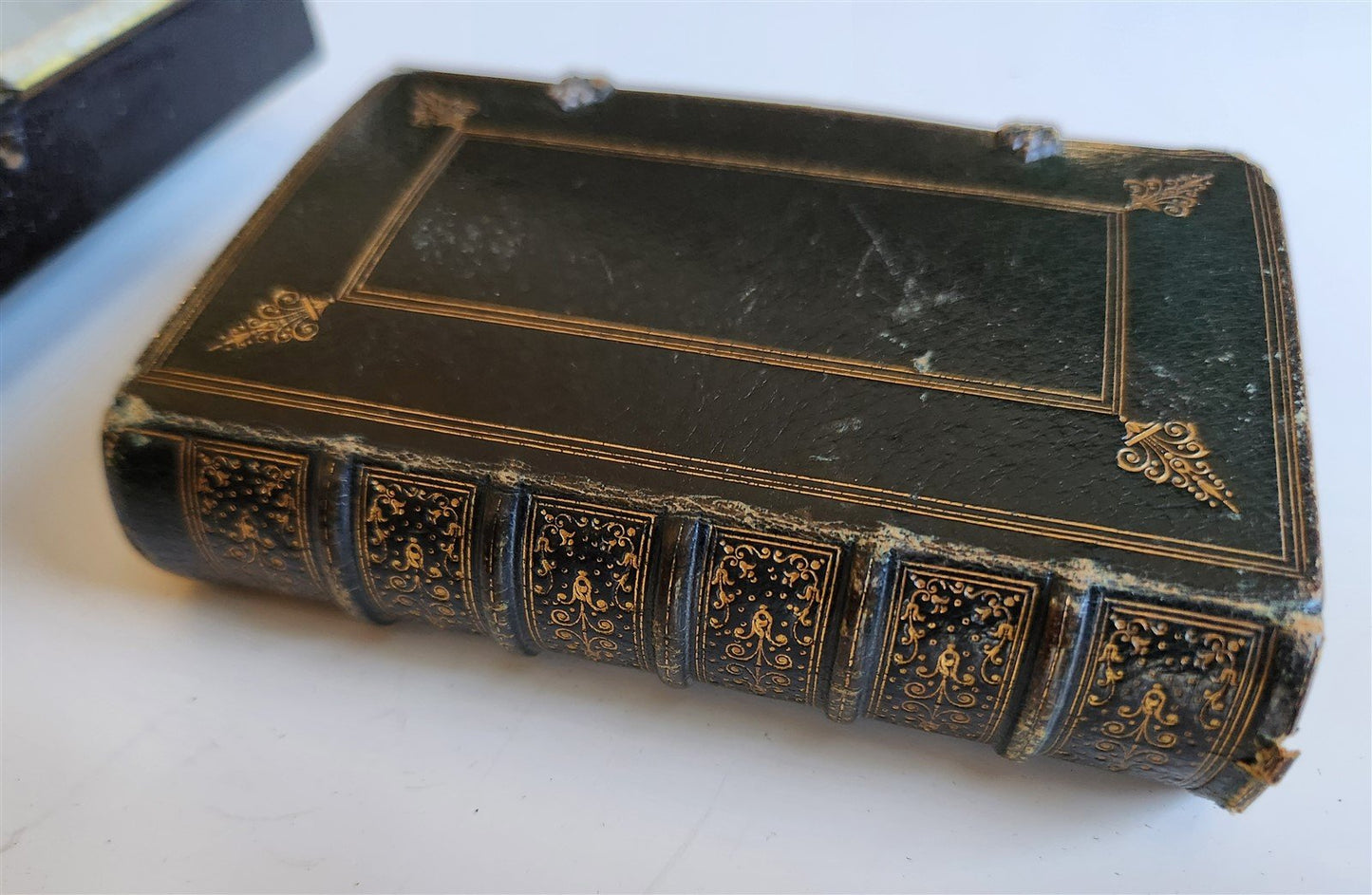 1840s PAROSSIEN ROMAIN antique FRENCH DEVOTIONAL BOOK w/ BOX