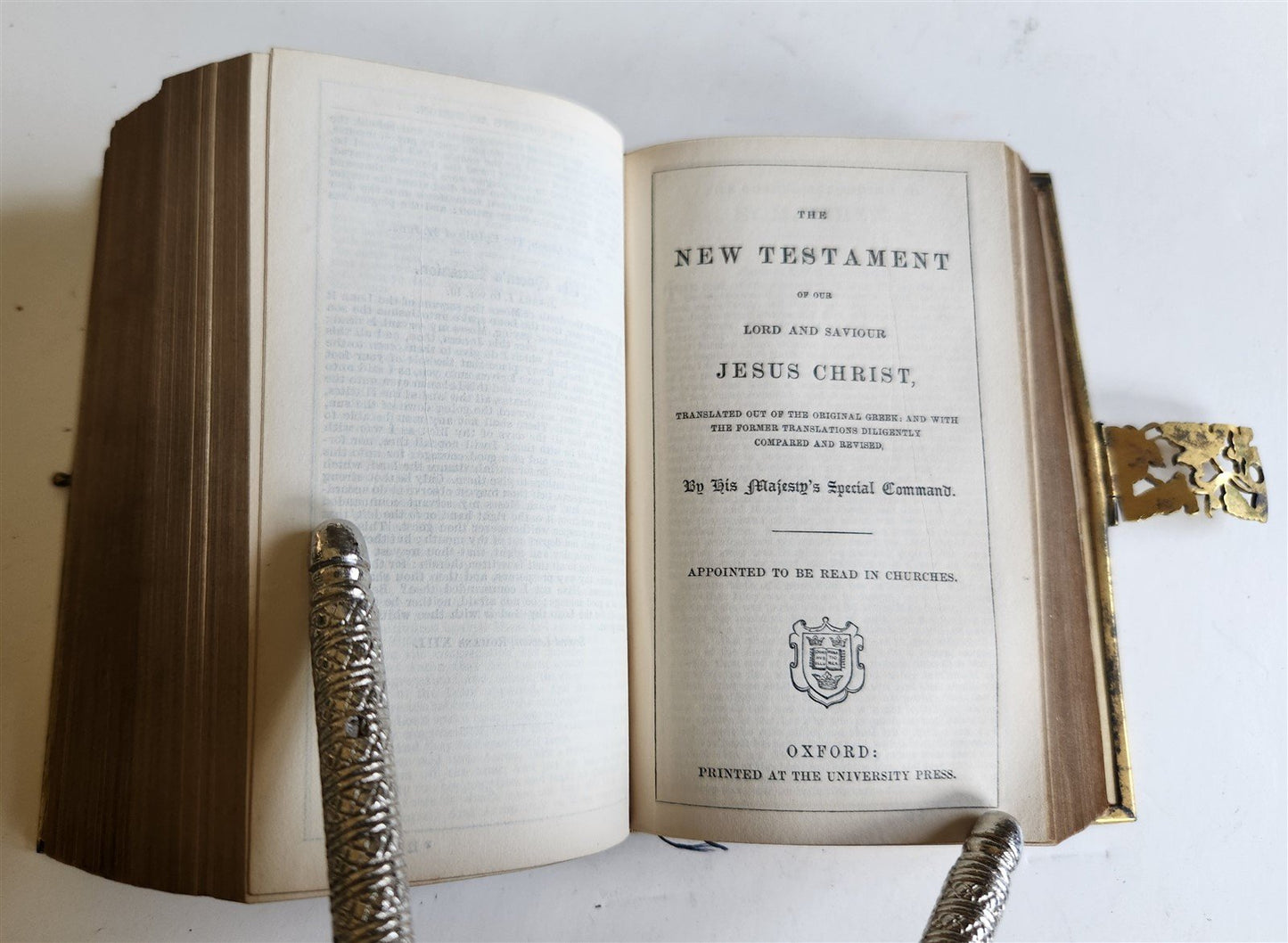 1860s THE BOOK OF COMMON PRAYER in ENGLISH antique BRASS & VELVET BINDING