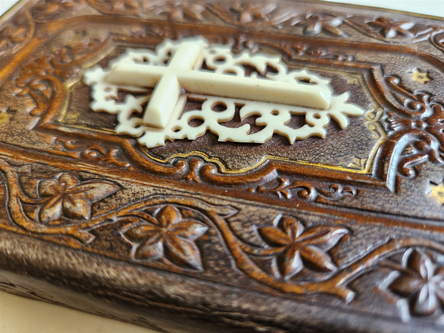 1870s PRAYER BOOK in GERMAN antique APPLIED BONE CROSS BINDING DIE HIMMELSPFORTE