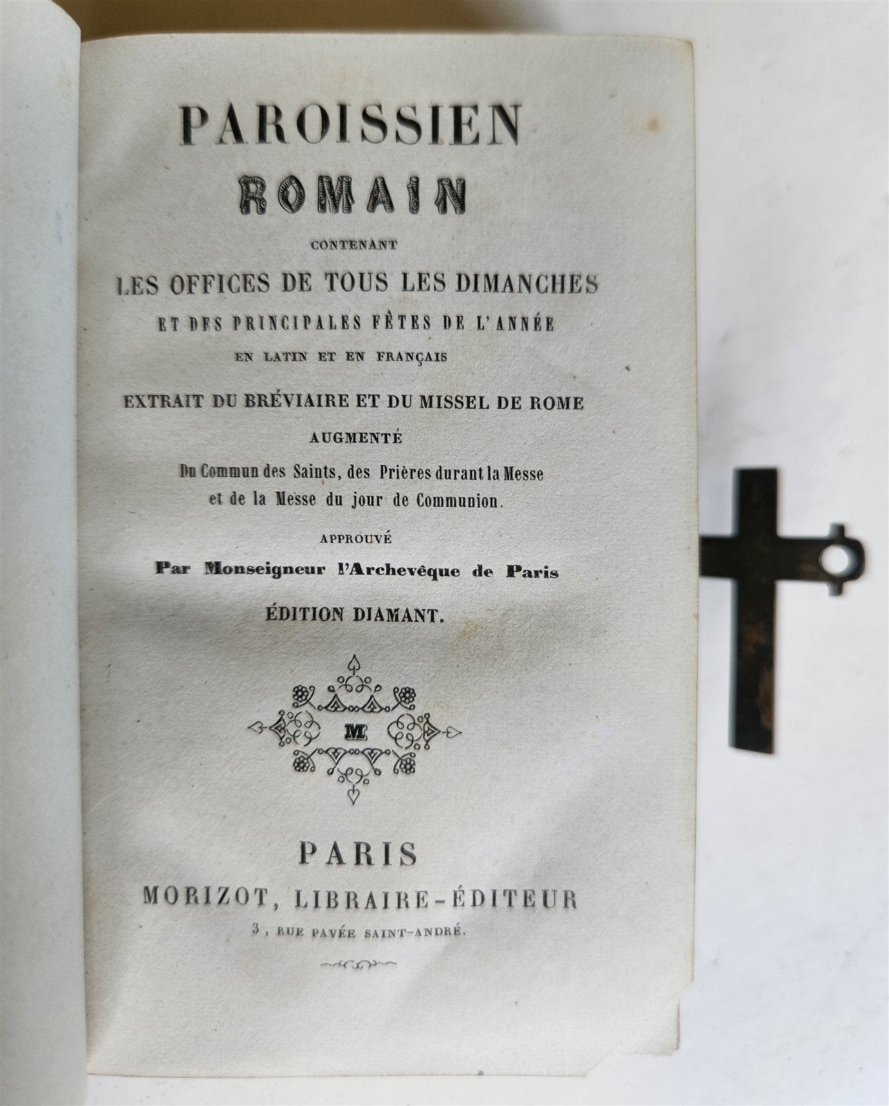 1880s PAROISSIEN ROMAIN antique BEAUTIFUL VELVET BINDING w/ SILVER CROSS CLASP