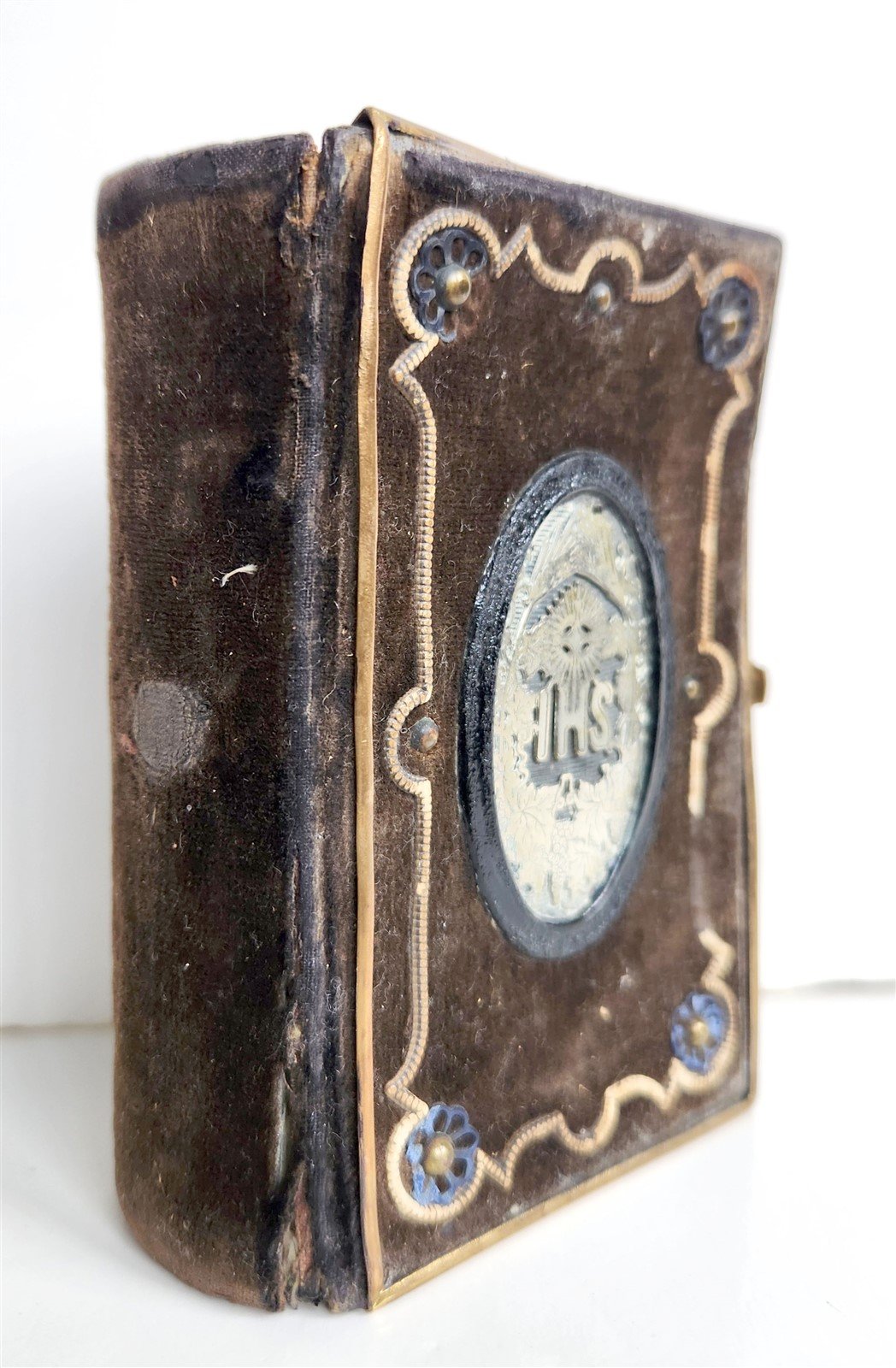 1840s PRAYER BOOK in GERMAN antique VELVET BINDING w/ METAL DECORATIONS