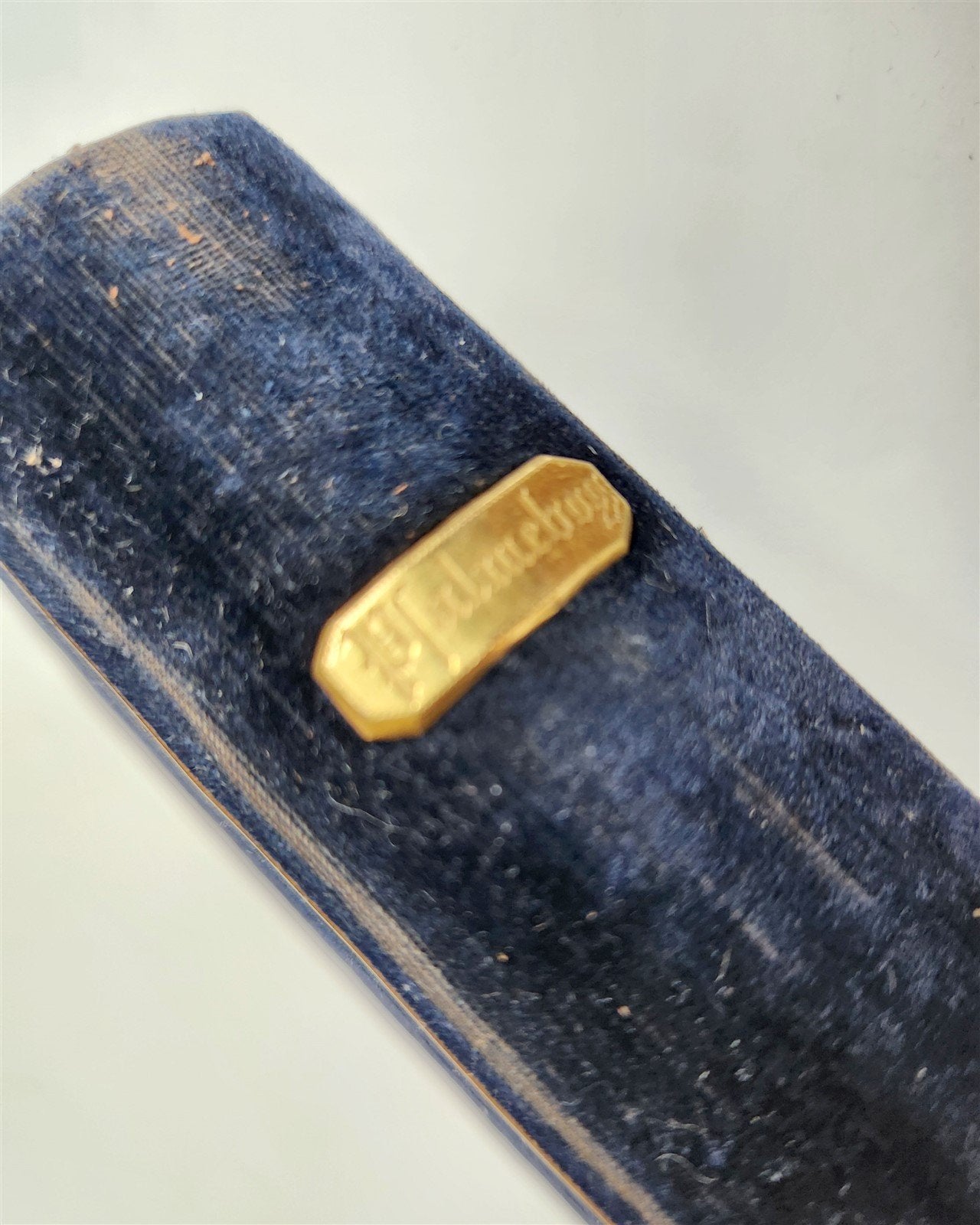 1871 PSALM BOOK in DANISH antique DECORATIVE VELVET BINDING w/ BRASS EDGES