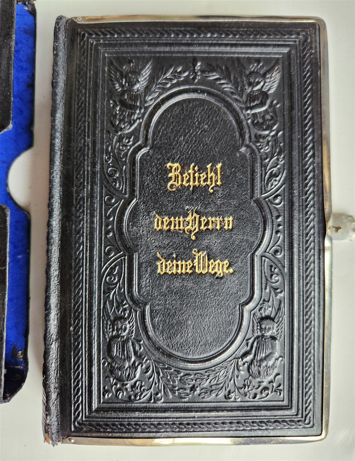 1880s HYMNAL in GERMAN antique DECORATIVE LEATHER BINDING w/ METAL EDGES