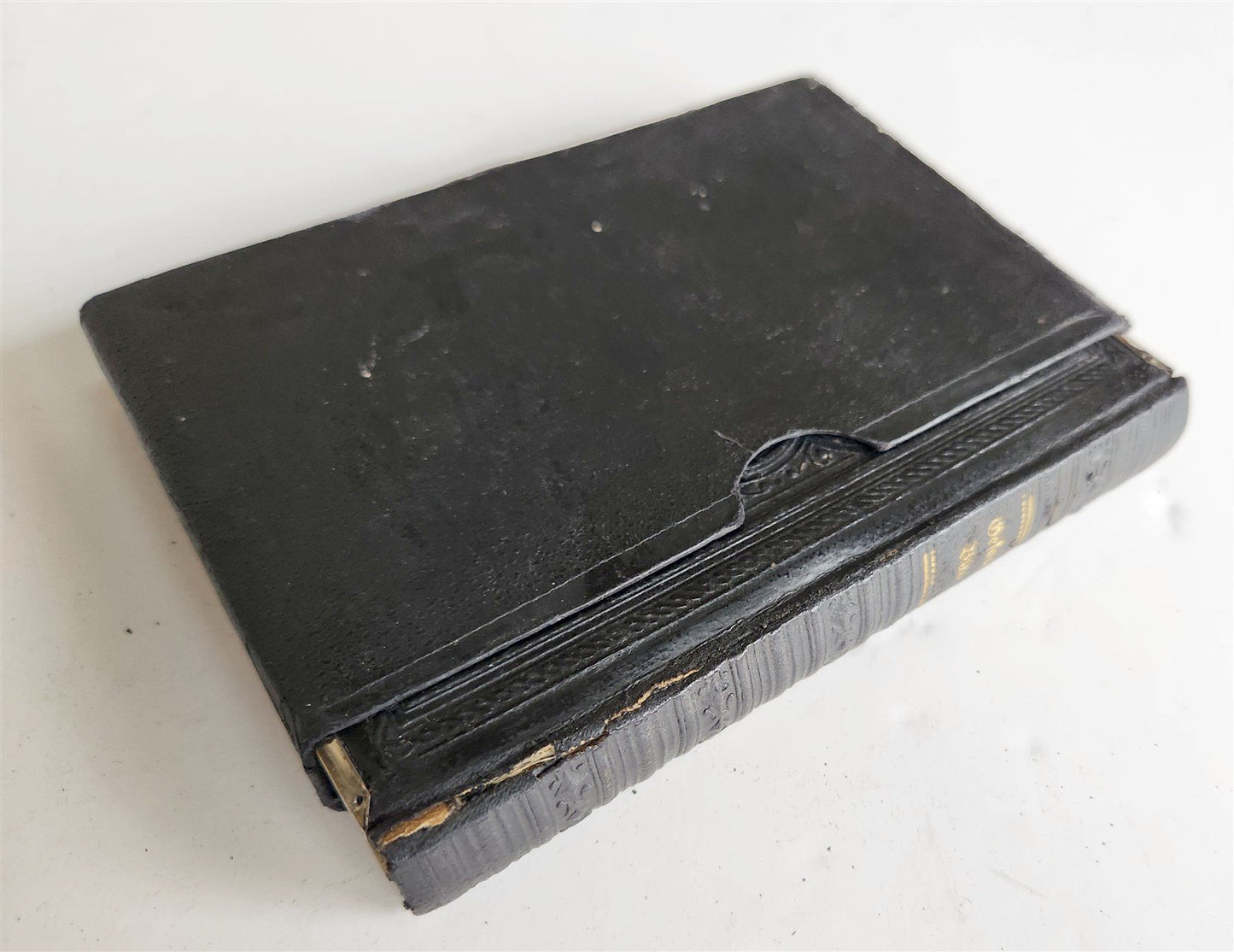 1880s HYMNAL in GERMAN antique DECORATIVE LEATHER BINDING w/ METAL EDGES