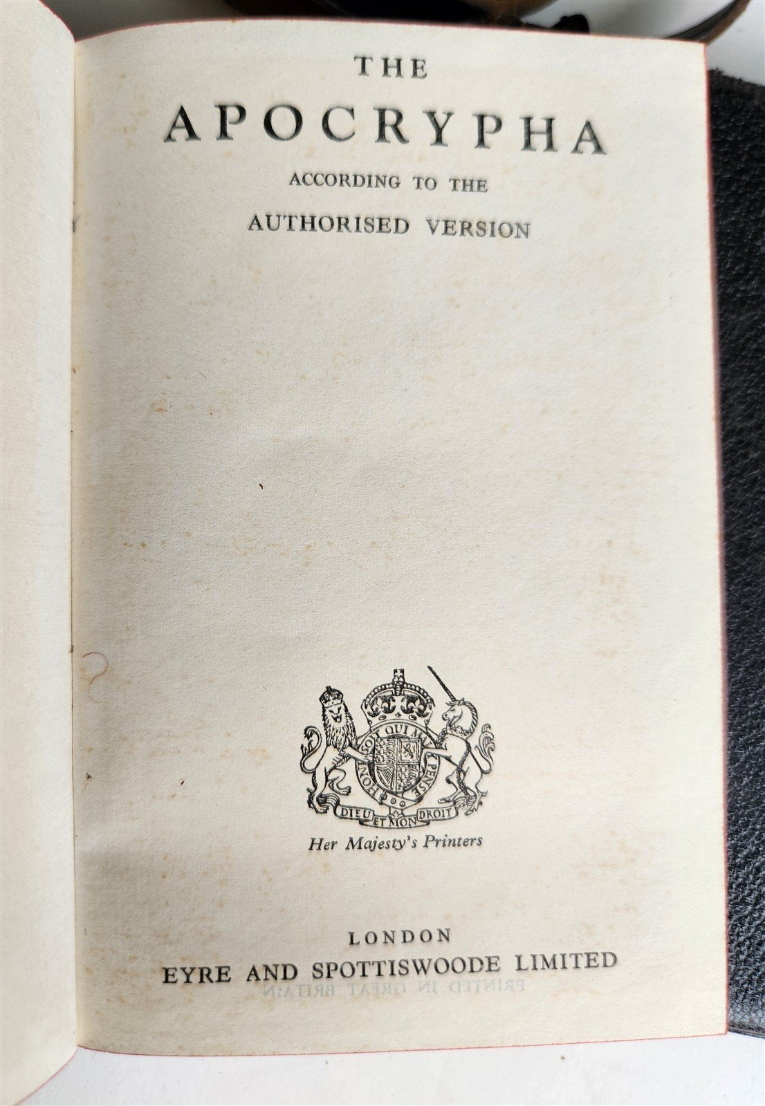 1900s BIBLE CONCORDANCE BOOK OF COMMON PRAYER & APOCRYPHA in ENGLISH antique