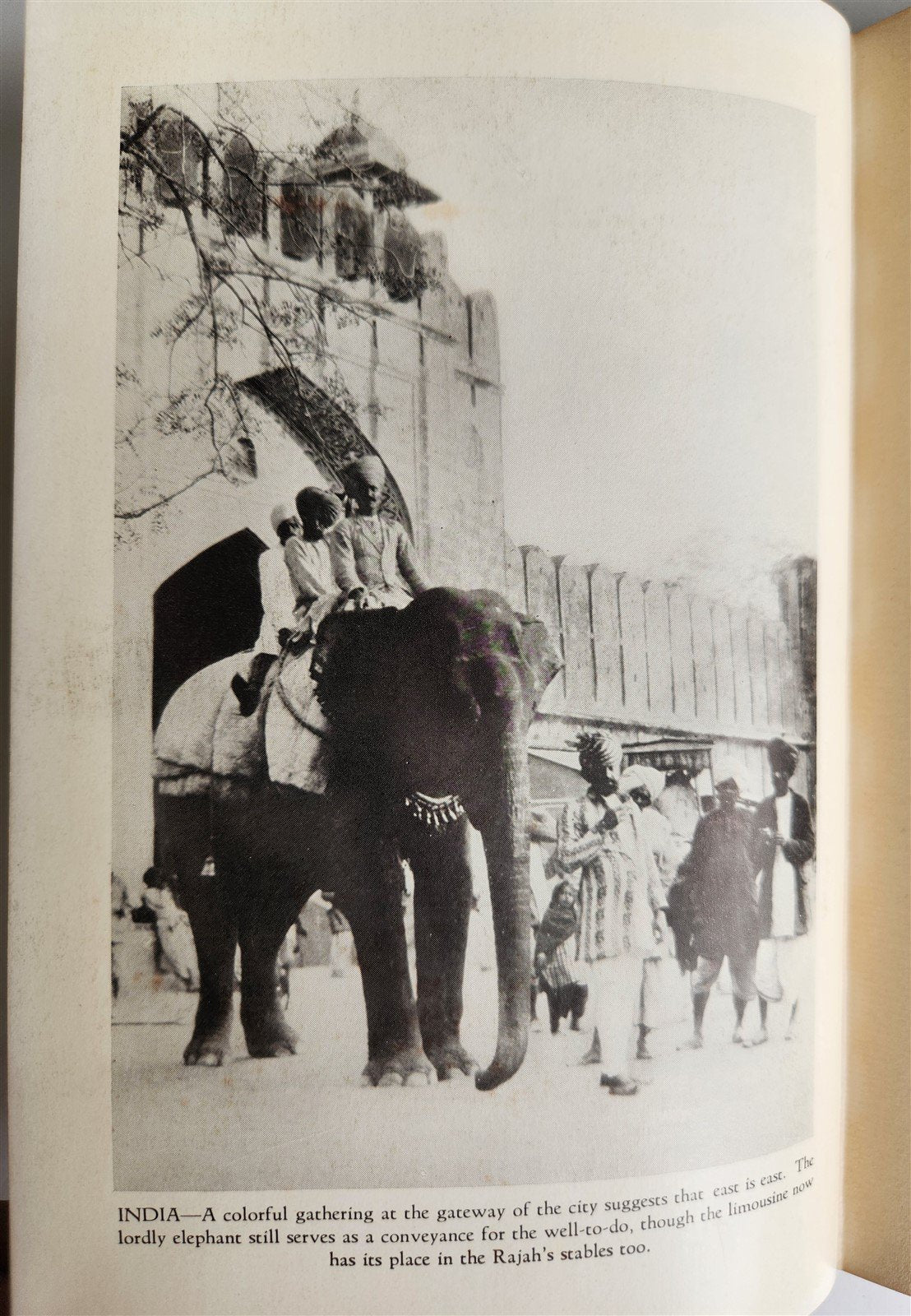 1929 AROUND THE WORLD in FRANCONIA antique Cunard Line promotion