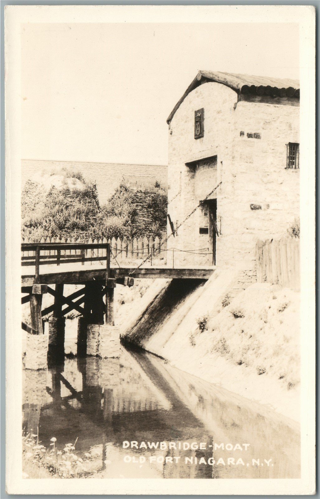 NIAGARA NY OLD FORT MOAT DRAWBRIDGE ANTIQUE REAL PHOTO POSTCARD RPPC