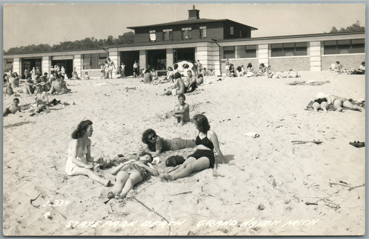 GRAND HAVEN MI STATE PARK BEACH ANTIQUE REAL PHOTO POSTCARD RPPC