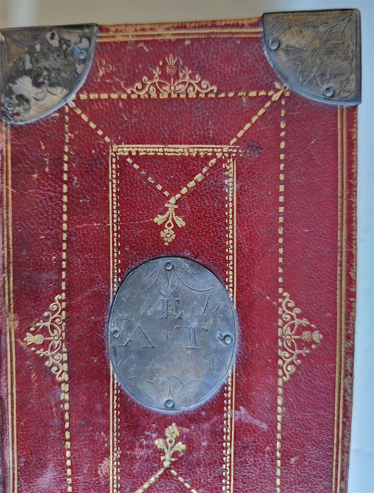 1715 BOOK of PSALMS antique in ENGLISH original binding w/ silver corners 18th C