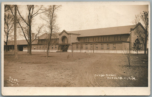 HURON SD RAILROAD DEPOT RAILWAY STATION ANTIQUE REAL PHOTO POSTCARD RPPC