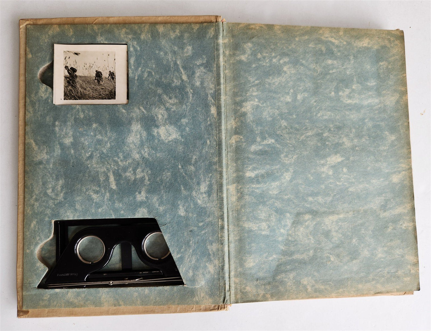 1940 GERMAN WWII PHOTOBOOK antique w/ 100 STEREOPHOTOS & VIEWER