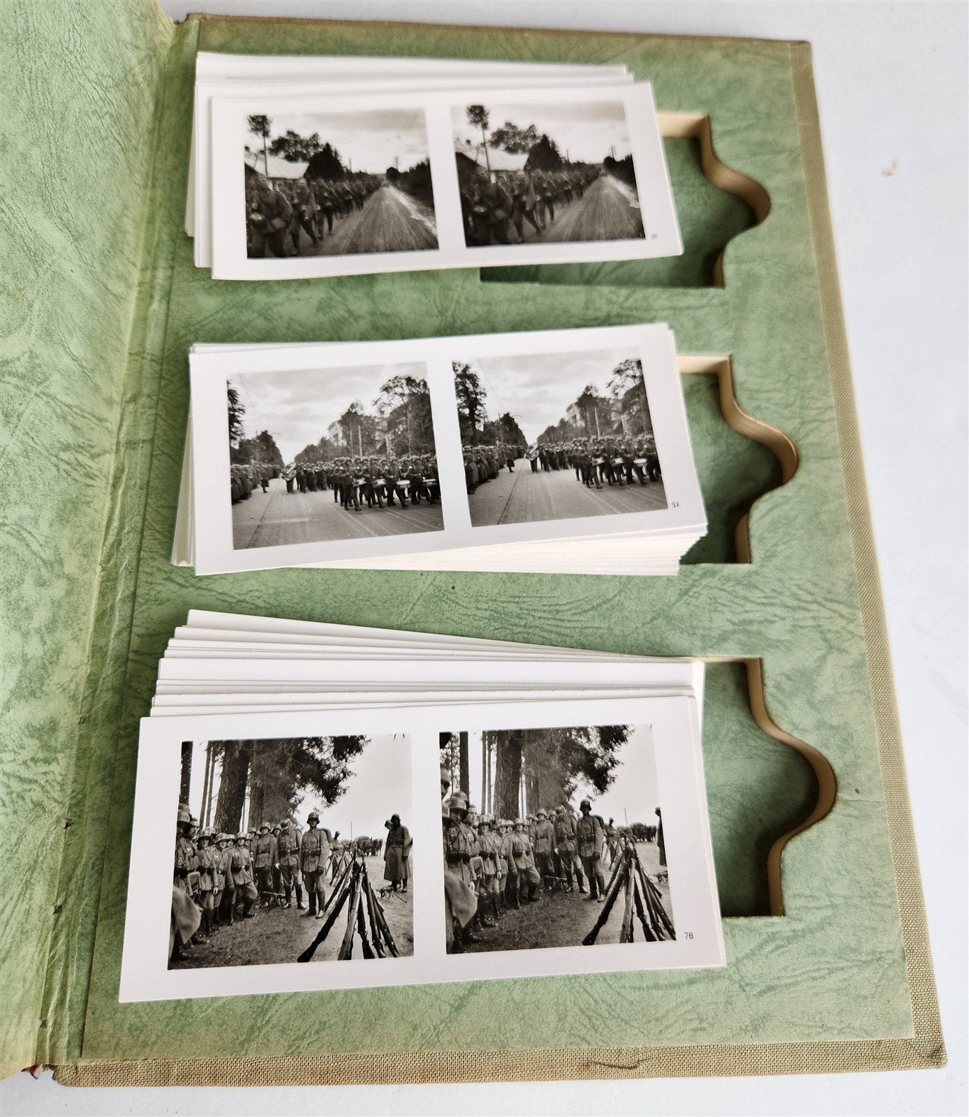 1940 GERMAN WWII PHOTOBOOK antique w/ 100 STEREOPHOTOS & VIEWER