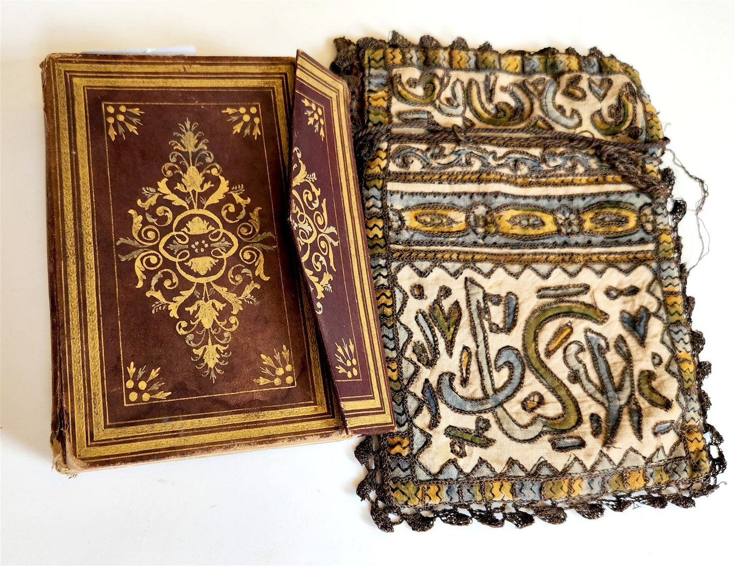 19th CENTURY MANUSCRIPT KORAN ISLAMIC antique ILLUMINATED QURAN
