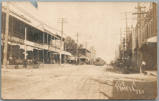 TEMPLE TX AVE. A ANTIQUE REAL PHOTO POSTCARD RPPC