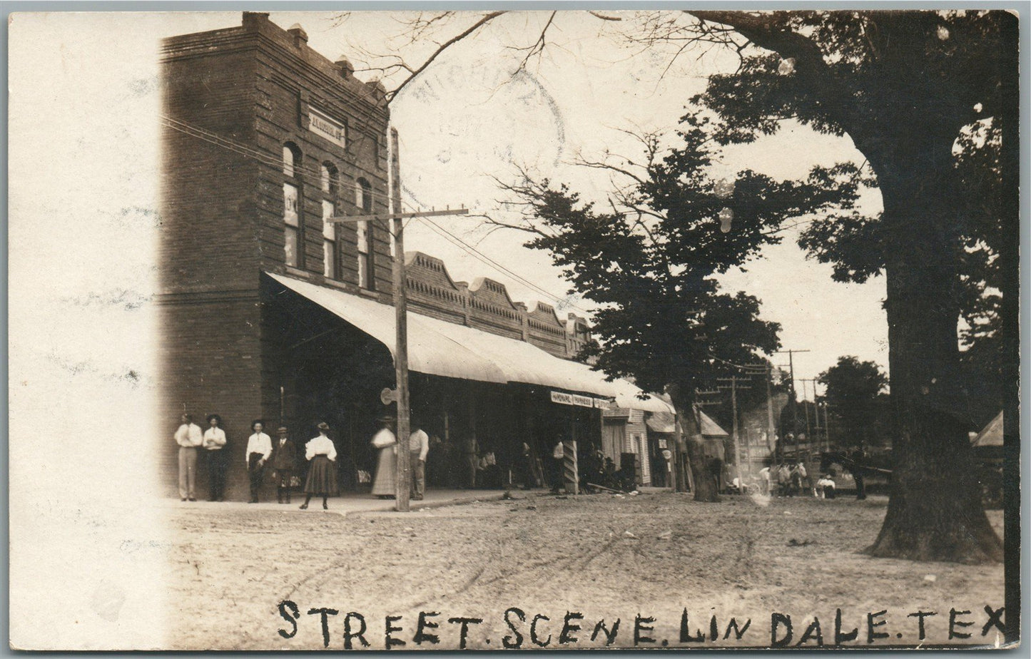LINDALE TX STREET SCENE ANTIQUE REAL PHOTO POSTCARD RPPC