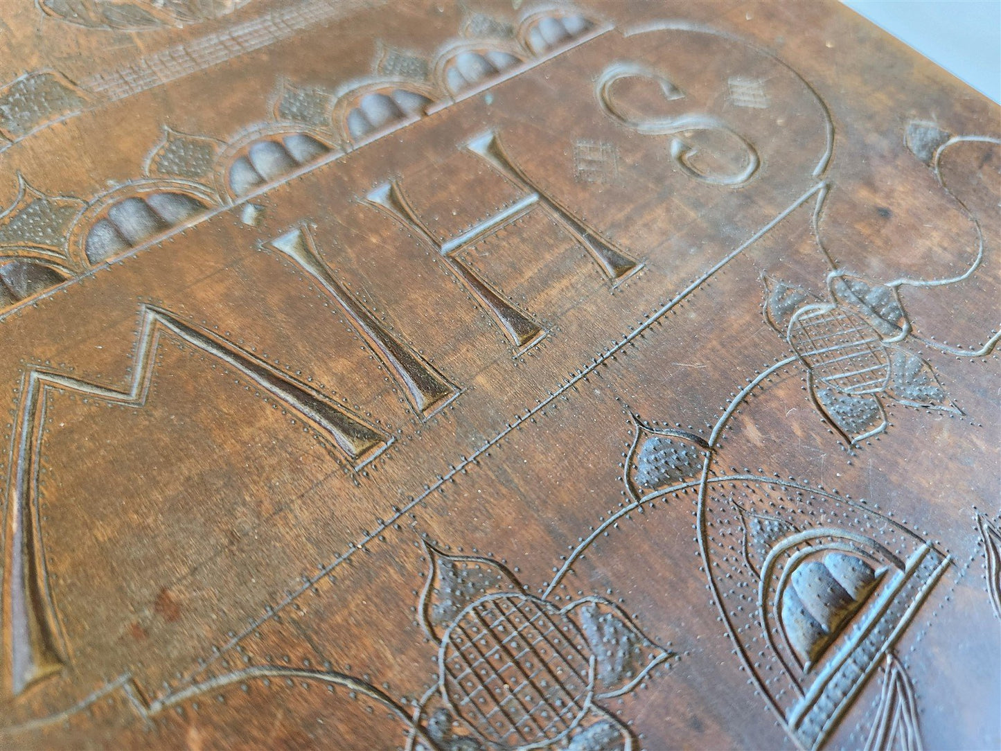 1790 BIBLE BOX HAND CARVED WOOD antique RARE SHAPE