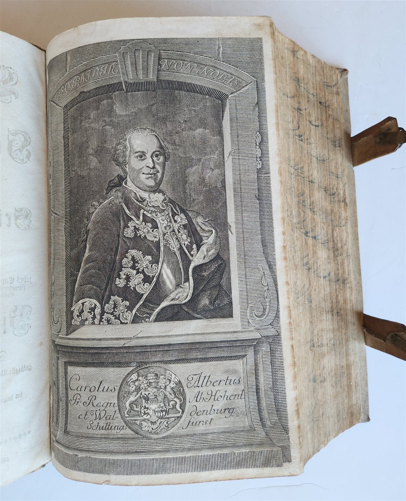 1763 BIBLE in GERMAN antique PIGSKIN BOUND FOLIO ILLUSTRATED w/ 212 ENGRAVINGS