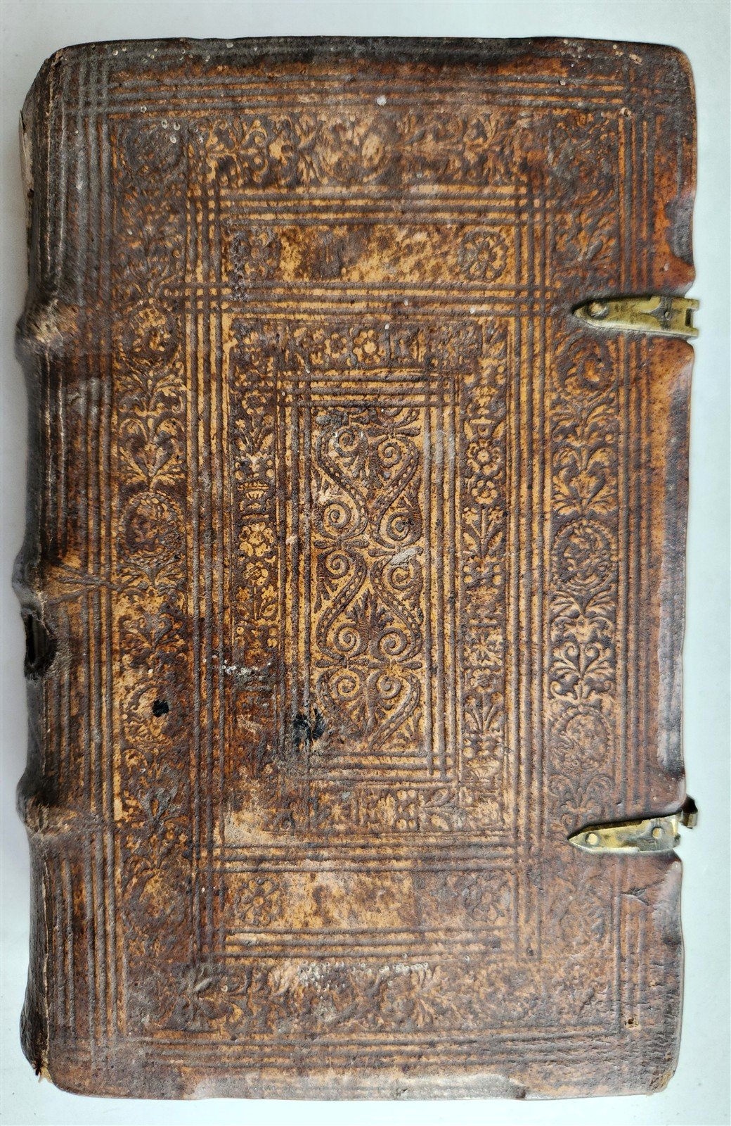 1581 SERMONS in LATIN Concionum de tempore antique PIGSKIN BINDING w/ CLASPS