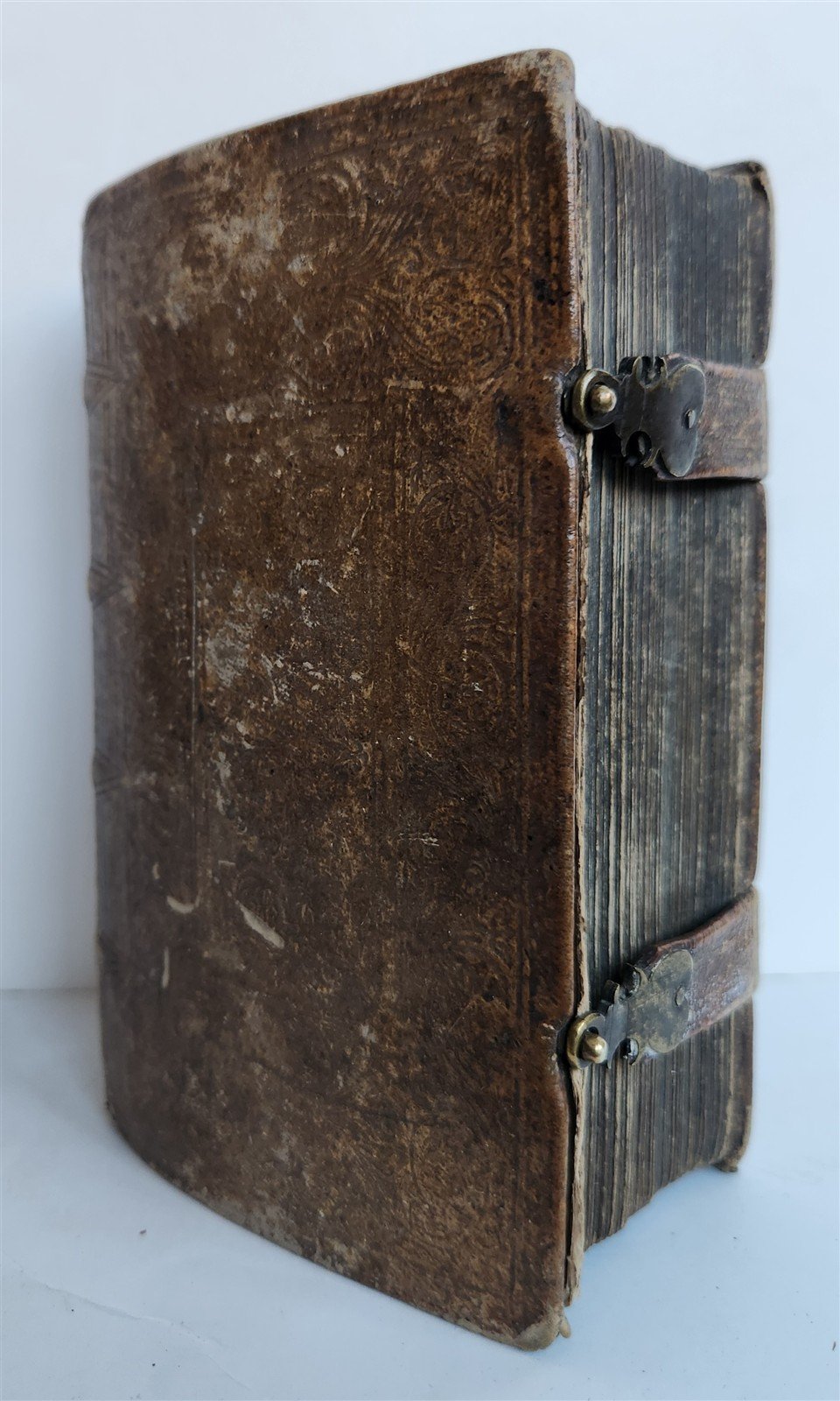 1650 PRAYER BOOK Vogler ILLUSTRATED antique DECORATIVE PIGSKIN BINDING w/ CLASPS