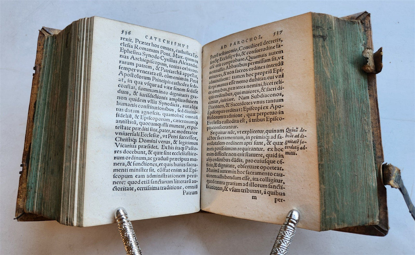 1567 CATECHISMUS ROMANUS antique PIGSKIN over WOOD BINDING 16th CENTURY