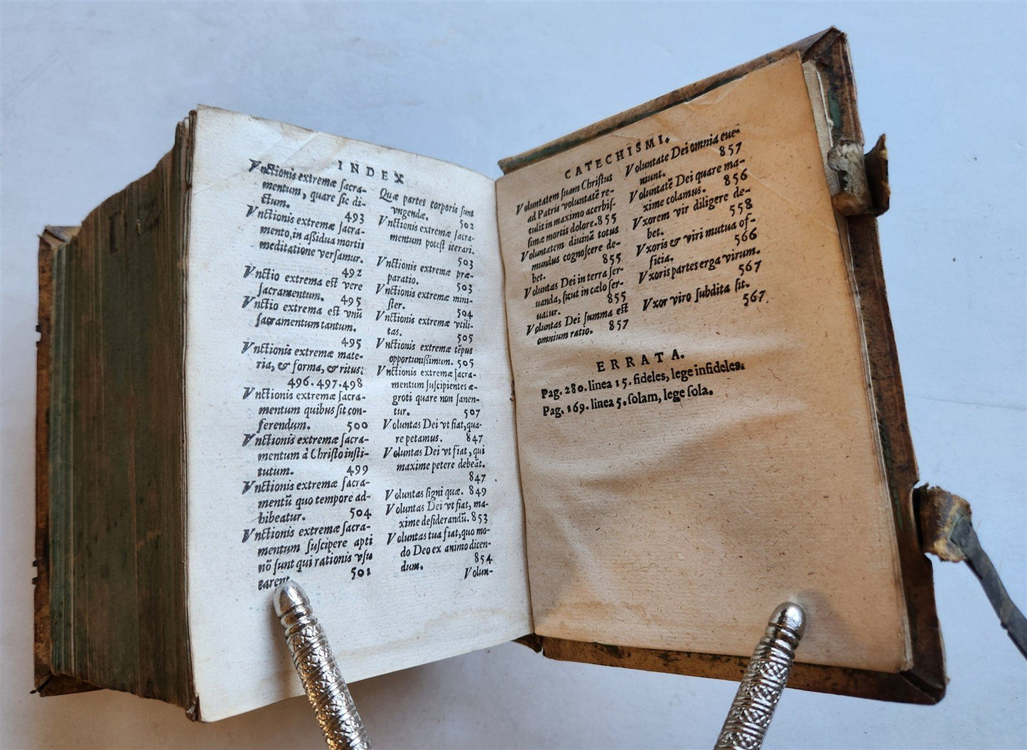 1567 CATECHISMUS ROMANUS antique PIGSKIN over WOOD BINDING 16th CENTURY