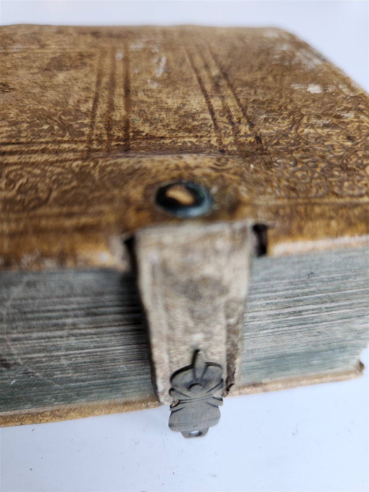 1691 Gradus ad Parnassum antique decorative PIGSKIN BINDING poetical dictionary