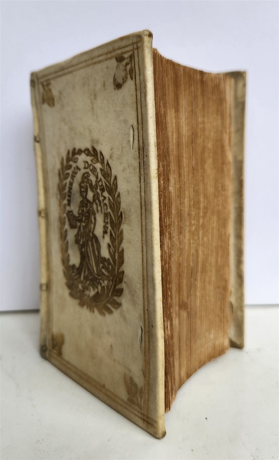 1713 ROMAN ANTIQUITIES antique ILLUSTRATED decorative vellum binding