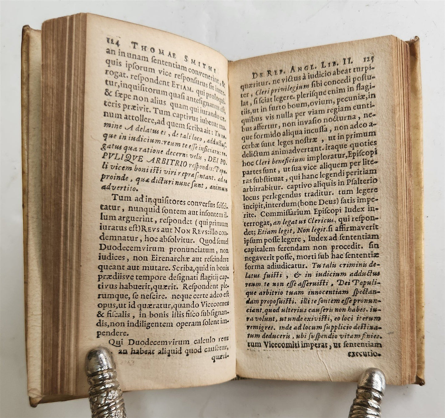 1625 DESCRIPTION of ENGLAND by THOMAS SMITH De Republica Anglorum ANTIQUE vellum