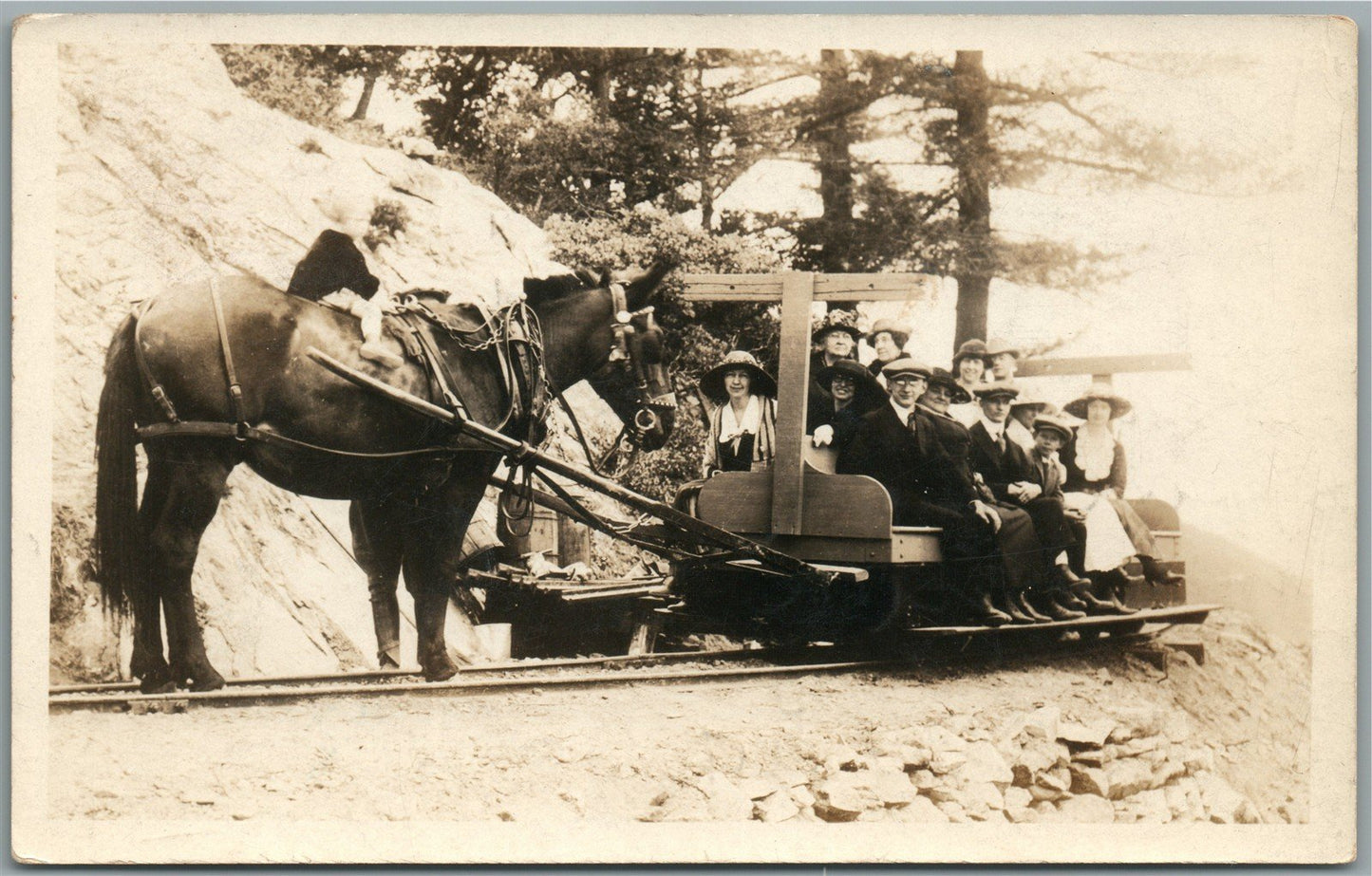 MOUNT LOWE CA TOURISTS GROUP VINTAGE REAL PHOTO POSTCARD RPPC