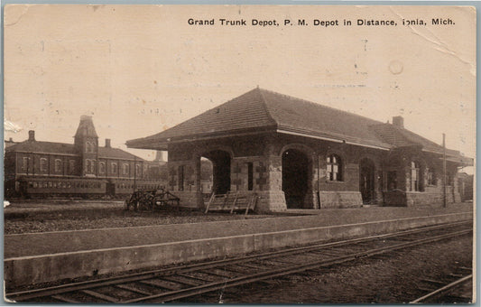 IONIA MI RAILROAD DEPOT RAILWAY STATION ANTIQUE POSTCARD