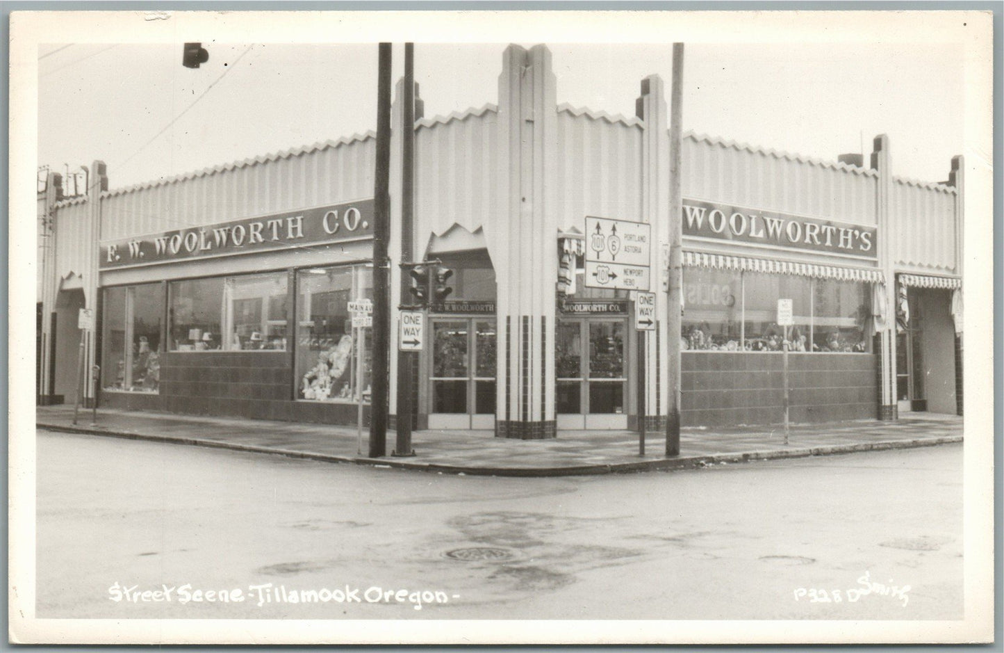 TILLAMOOK OR STREET SCENE WOOLWORTH CO. VINTAGE REAL PHOTO POSTCARD RPPC