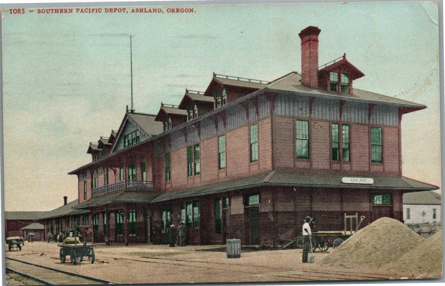 ASHLAND OR RAILROAD STATION RAILWAY DEPOT ANTIQUE POSTCARD