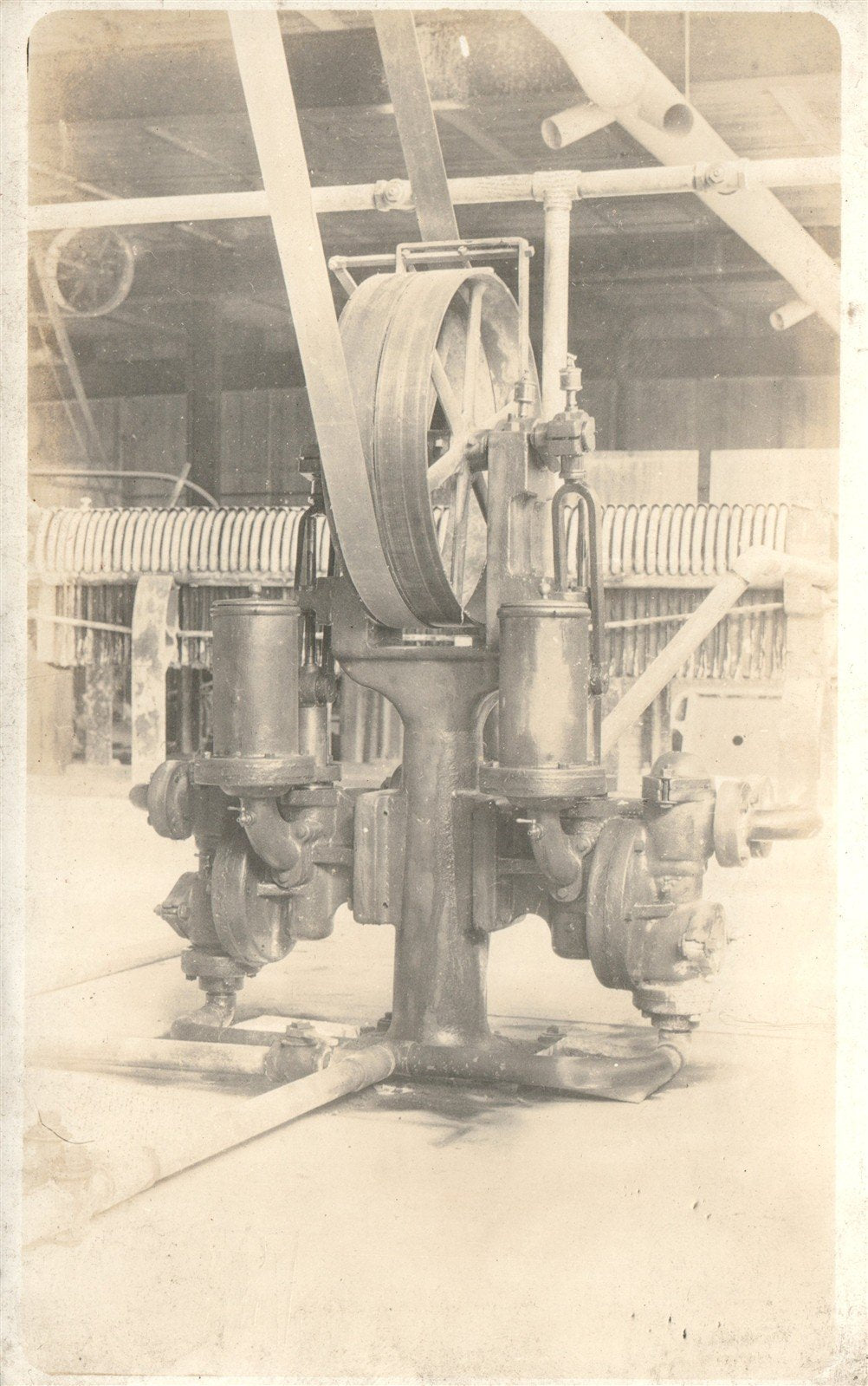 HEAVY INDUSTRIAL EQUIPMENT ANTIQUE REAL PHOTO POSTCARD RPPC