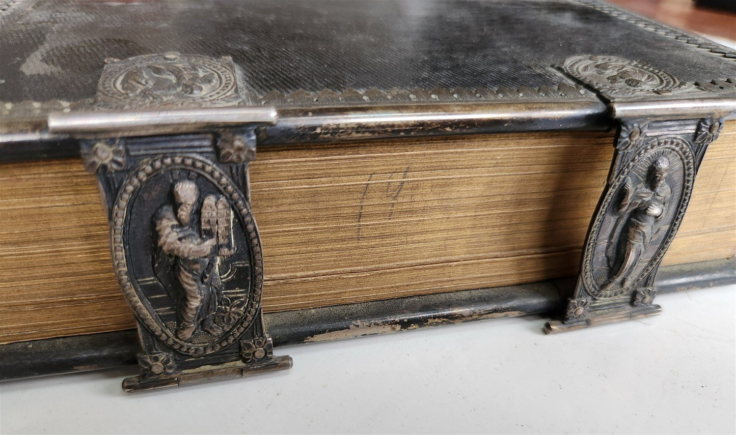 1814 BIBLE in GERMAN Old and New Testament ANTIQUE w/ metal clasps
