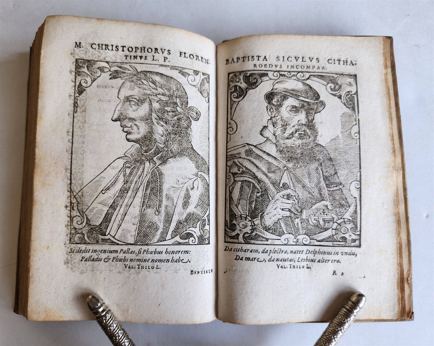 1589 PORTAITS of NOTABLE MEN ILLUSTRATED by Tobias Stimmer antique Icones sive..